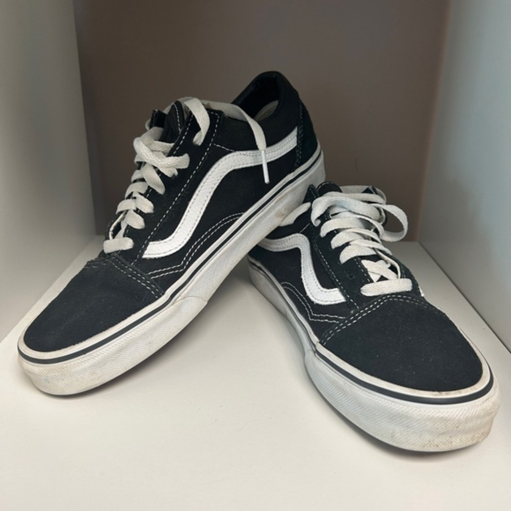 Vans Men's Classic Black and White Sneakers